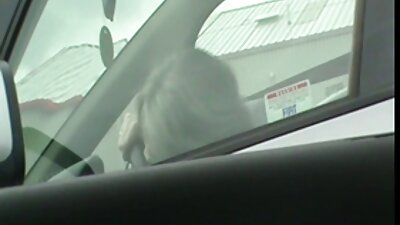 కెండల్ కార్సన్ నుండి వంటగది నేలపై డిక్ రైడింగ్